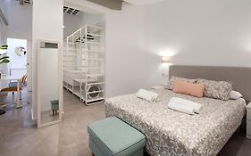 Loft Next To Calle Betis, Best Area Of Seville-Sevillarooms